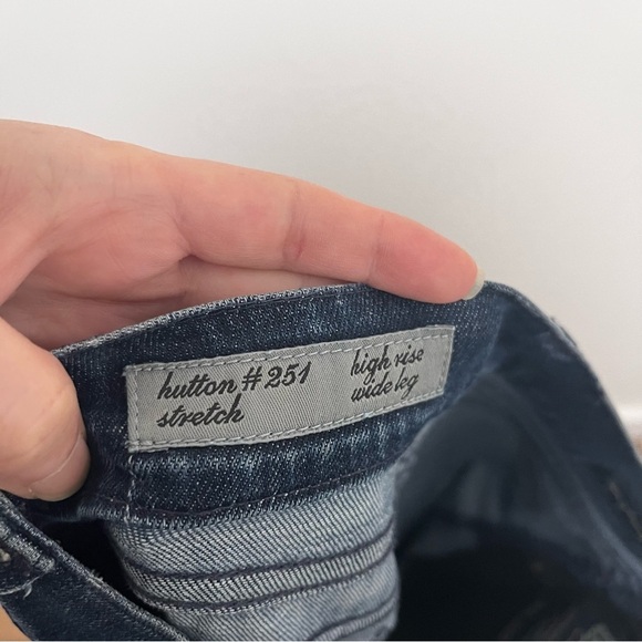 CITIZENS OF HUMANITY Hutton High Rise Wide Leg Distressed Jeans Size 27 / 4 - Picture 5 of 12